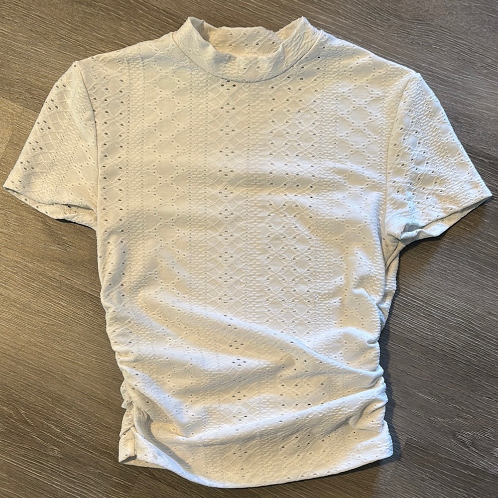 Elegant White Eyelet Short Sleeve Top